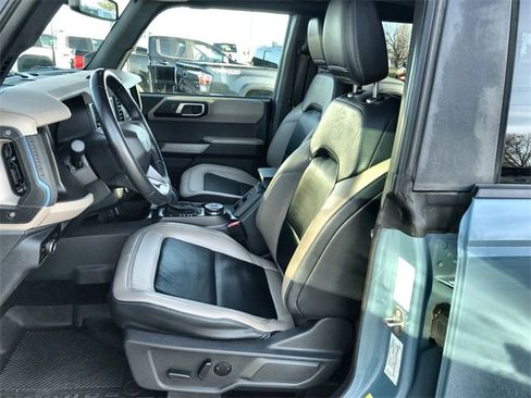 Used 2023 Ford Bronco Wildtrak image 11
