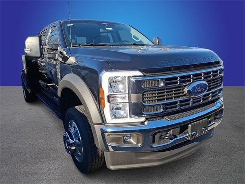 New 2026 Ford F450 XLT w/ XLT Value Package image 3