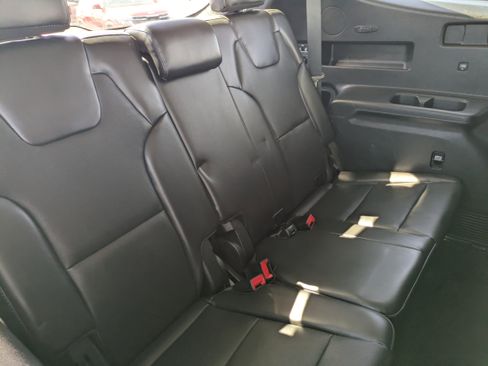 Used 2020 Kia Telluride LX FWD image 15