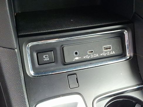 Used 2023 Subaru Ascent Limited w/ Technology Package image 28