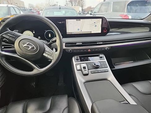 Used 2023 Hyundai Palisade Calligraphy image 6
