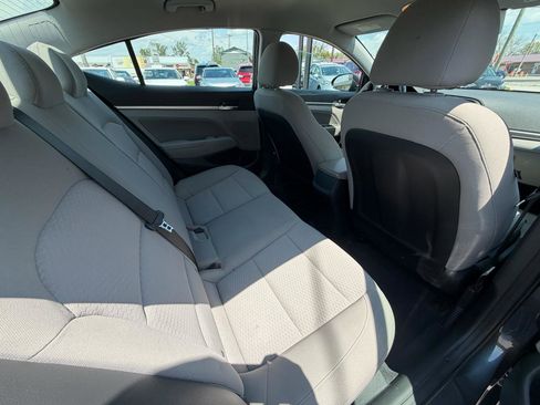 Used 2020 Hyundai Elantra SEL FWD image 12