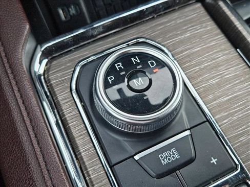 Used 2023 Ford Expedition Limited image 25