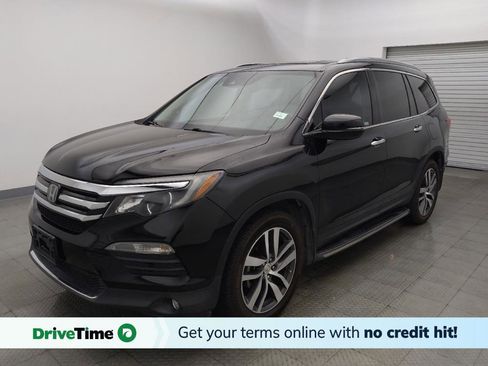 Used 2017 Honda Pilot Touring image 1
