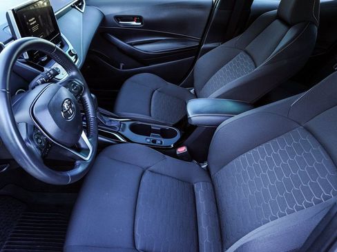 Used 2024 Toyota Corolla SE w/ SE Package image 13