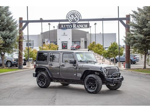 Used 2018 Jeep Wrangler Unlimited Sport S AWD/4WD image 1