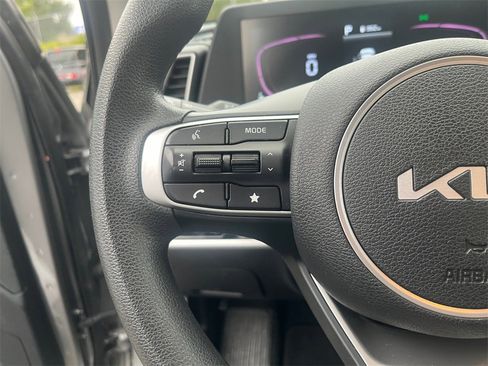 Used 2024 Kia Sportage LX image 22