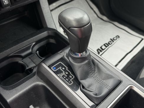 Used 2023 Toyota Tacoma TRD Off-Road image 23