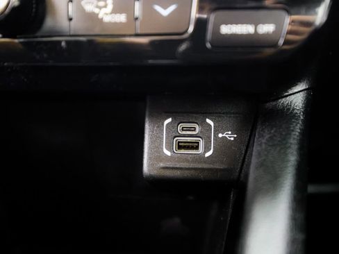 Used 2022 Jeep Compass Limited image 28