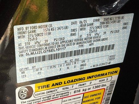 New 2025 Lincoln Navigator Reserve w/ Jet Appearance Package image 28