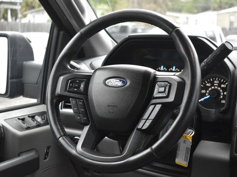 Used 2017 Ford F150 XLT w/ Equipment Group 302A Luxury image 22