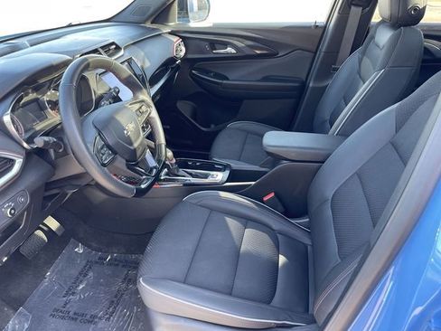 Used 2023 Chevrolet TrailBlazer RS w/ Sun and Liftgate Package AWD/4WD image 11
