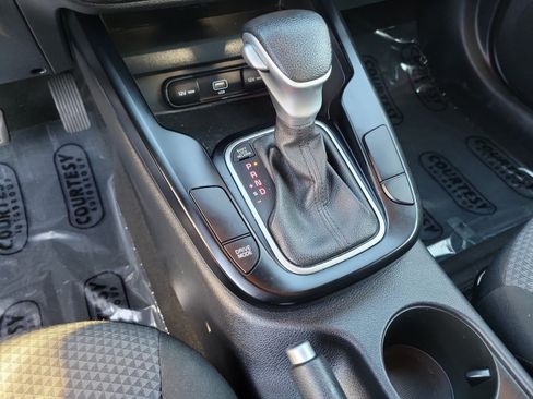 Used 2022 Kia Soul LX w/ Technology Package FWD image 23