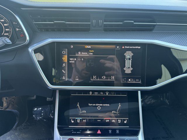 Certified 2022 Audi RS 6 AWD/4WD image 18