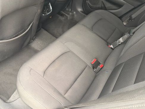 Used 2020 Chevrolet Malibu LT FWD image 31