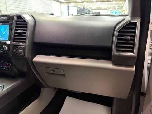Used 2017 Ford F150 XLT w/ Equipment Group 302A Luxury AWD/4WD image 30