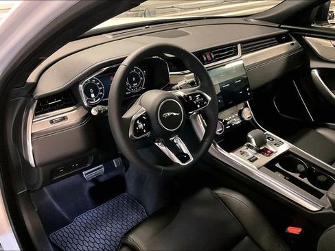 New 2024 Jaguar XF R-Dynamic SE image 7