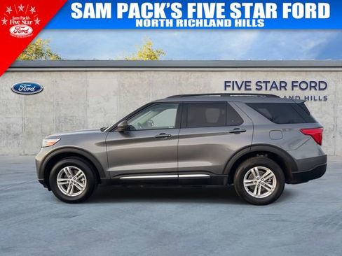 Used 2024 Ford Explorer XLT image 6