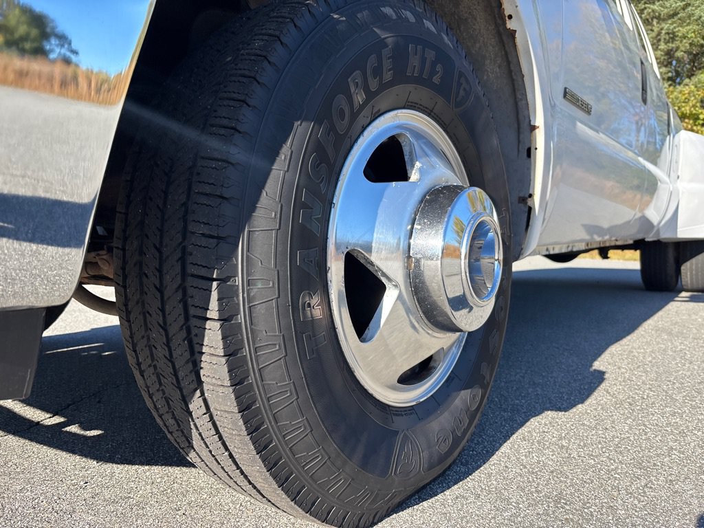 Used 2001 Ford F350 2WD Crew Cab DRW Super Duty image 9
