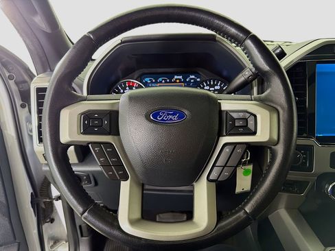 Used 2022 Ford F250 Lariat w/ Lariat Value Package AWD/4WD image 14