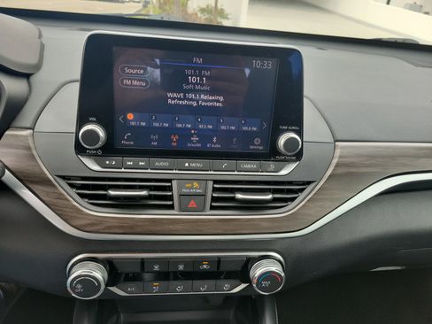 Used 2023 Nissan Altima 2.5 SV image 28