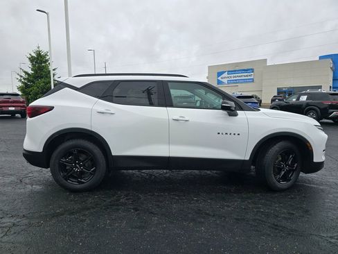 Used 2023 Chevrolet Blazer LT w/ Midnight/Sport Edition AWD/4WD image 9