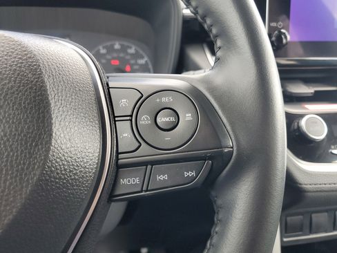 Certified 2024 Toyota Corolla Cross LE FWD image 22