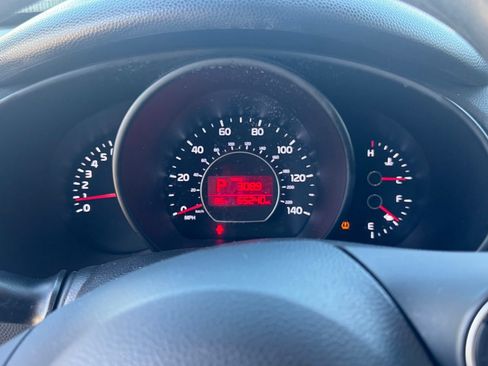 Used 2017 Kia Soul FWD image 5