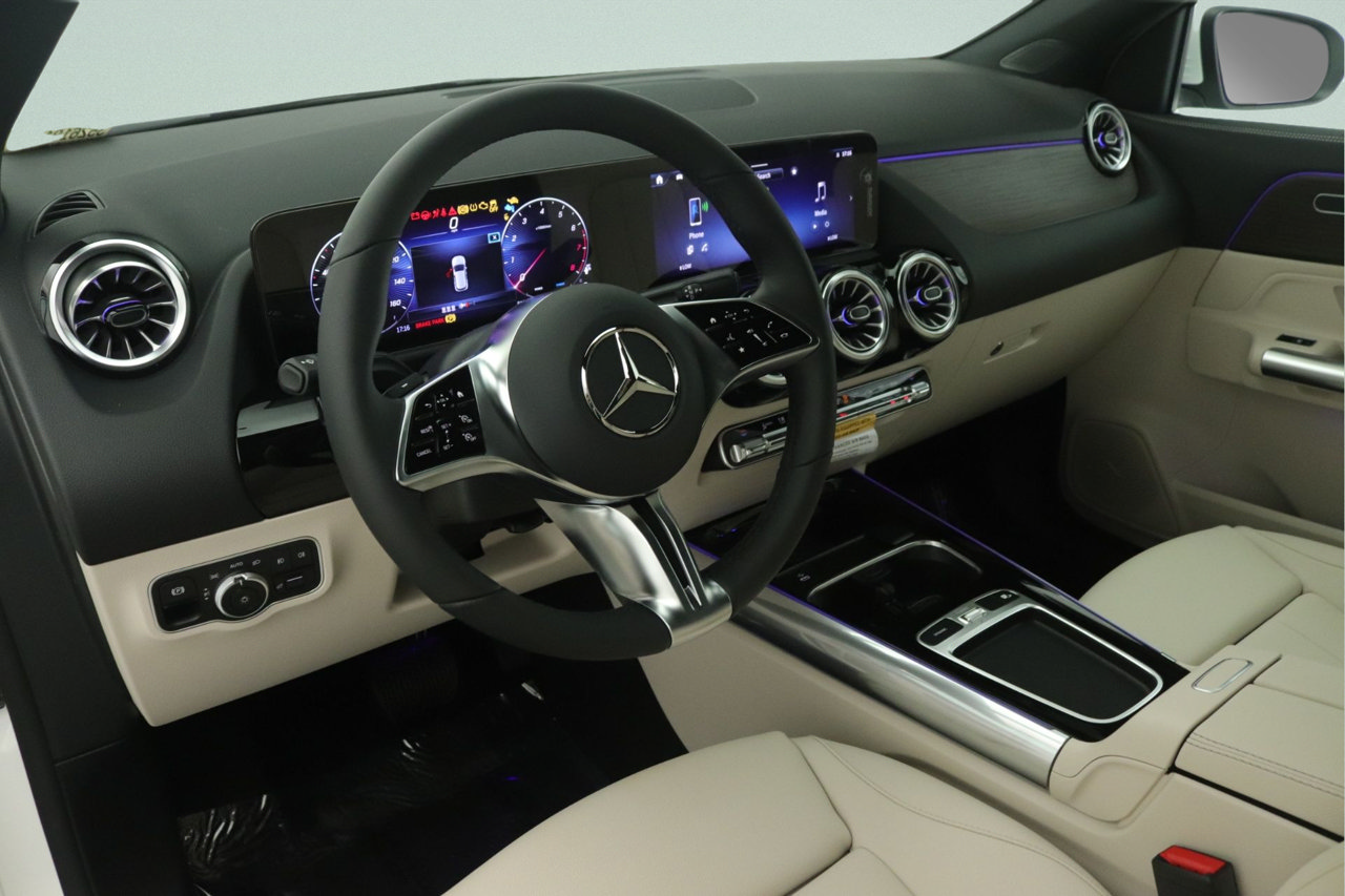 New 2026 Mercedes-Benz GLA 250 4MATIC image 4