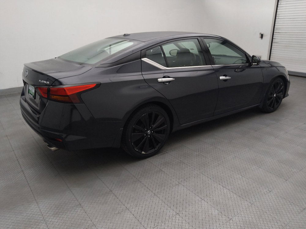 Used 2019 Nissan Altima 2.5 Platinum FWD image 10