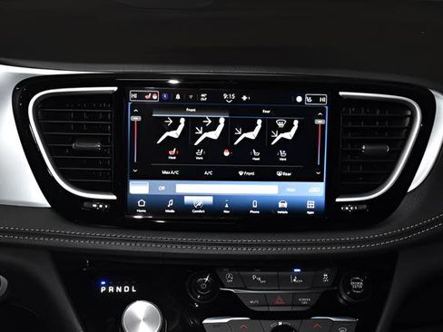 New 2026 Chrysler Pacifica Limited w/ S Appearance Package AWD/4WD image 14