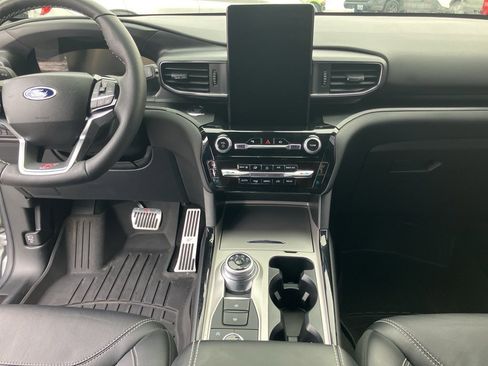 Used 2023 Ford Explorer ST w/ Equipment Group 401A image 21