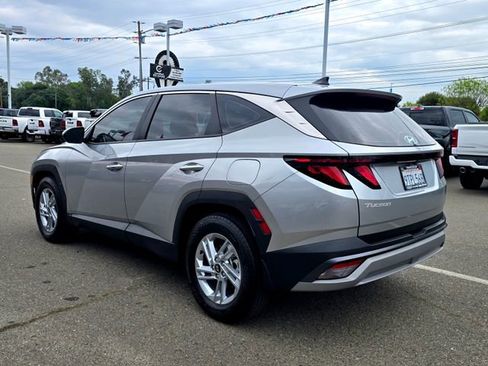 Used 2025 Hyundai Tucson SE image 6