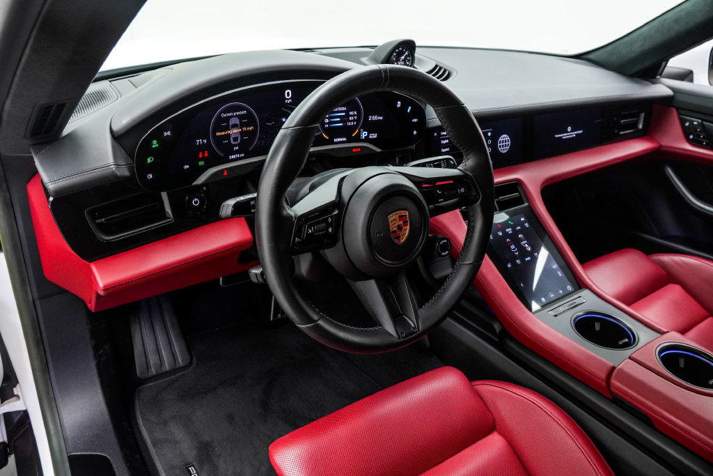 Used 2022 Porsche Taycan GTS AWD/4WD image 21