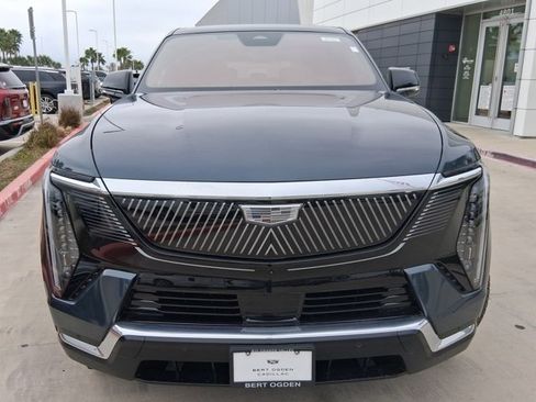 New 2026 Cadillac Escalade IQ Luxury 1 image 2