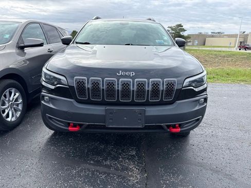 Used 2020 Jeep Cherokee Trailhawk AWD/4WD image 2