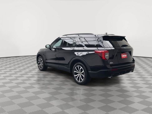 Used 2023 Ford Explorer ST-Line w/ Class IV Trailer Tow Package AWD/4WD image 44