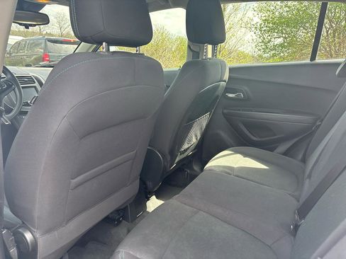 Used 2016 Chevrolet Trax LS image 15