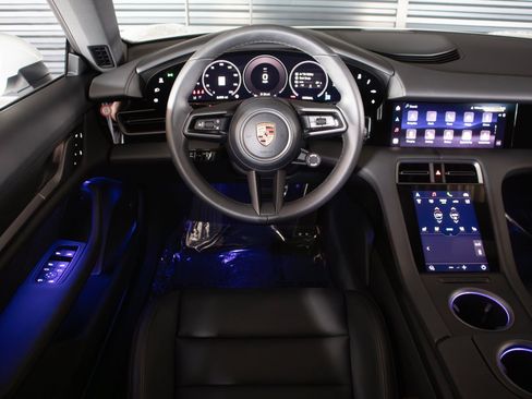 Certified 2026 Porsche Taycan AWD/4WD image 15