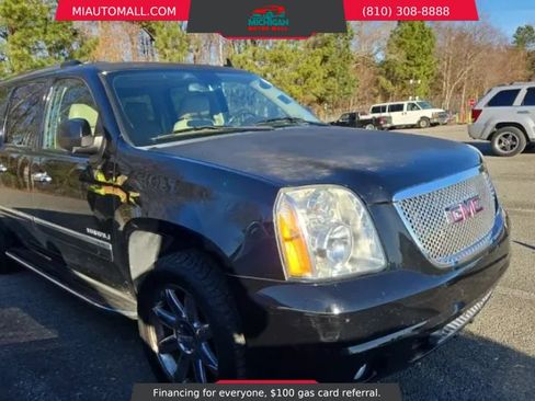 Used 2014 GMC Yukon XL Denali image 2