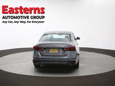 Used 2022 Nissan Altima 2.5 SR FWD image 37