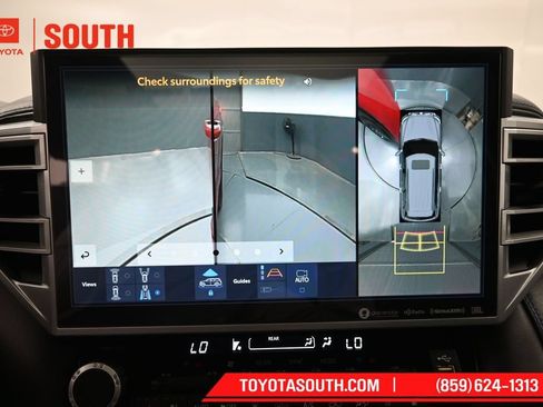 Used 2023 Toyota Sequoia Platinum AWD/4WD image 20