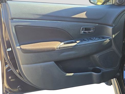 Used 2021 Mitsubishi Outlander Sport LE image 16