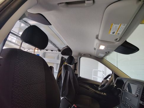 Used 2021 Mercedes-Benz Metris image 16