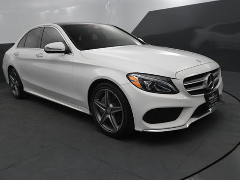 Used 2017 Mercedes-Benz C 300 4MATIC Sedan image 7