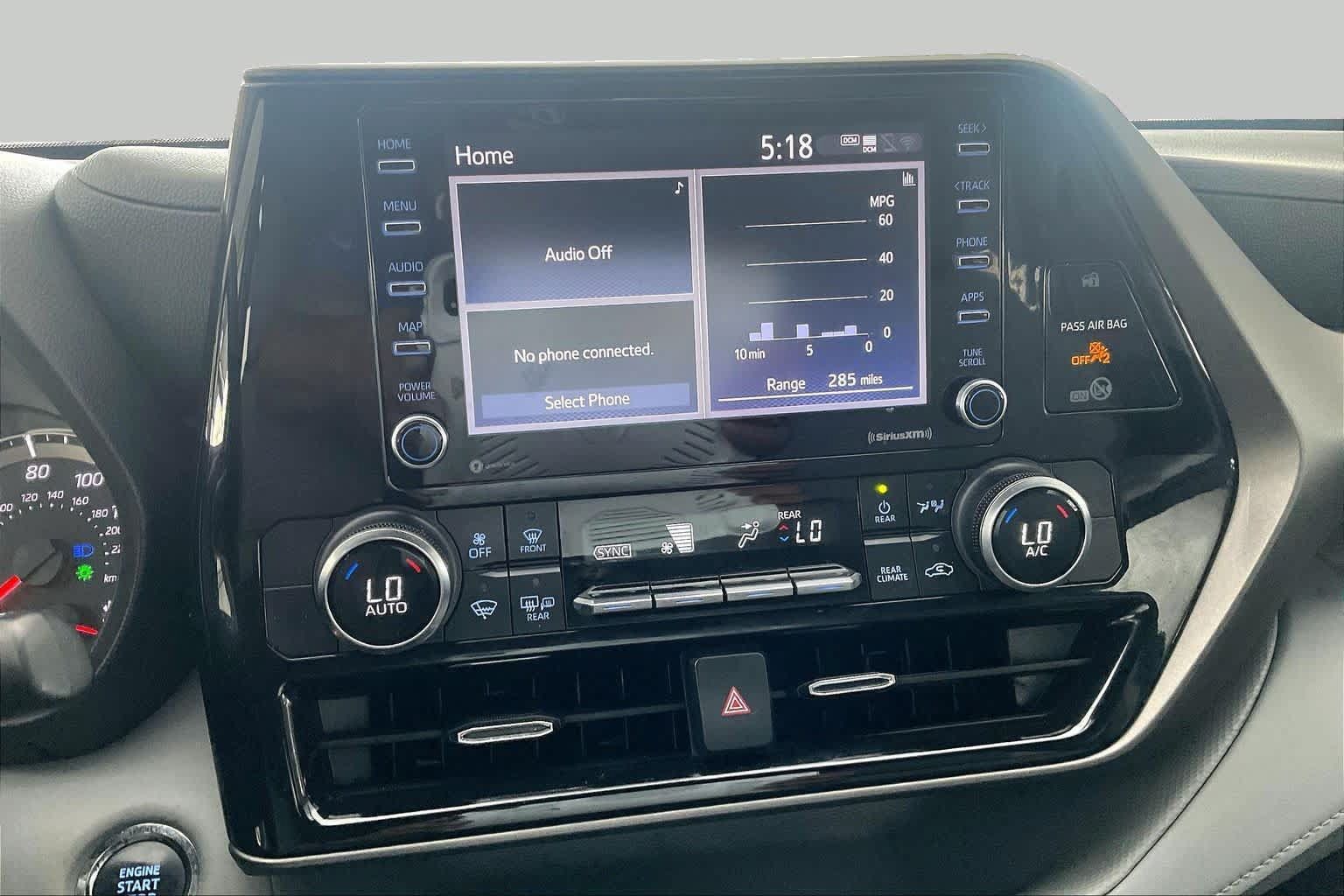 Used 2022 Toyota Highlander L FWD image 7
