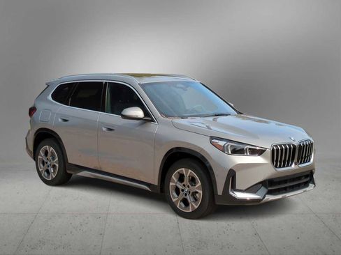 New 2026 BMW X1 xDrive28i image 2