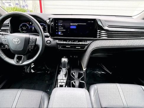 Certified 2025 Toyota Camry XLE FWD image 7