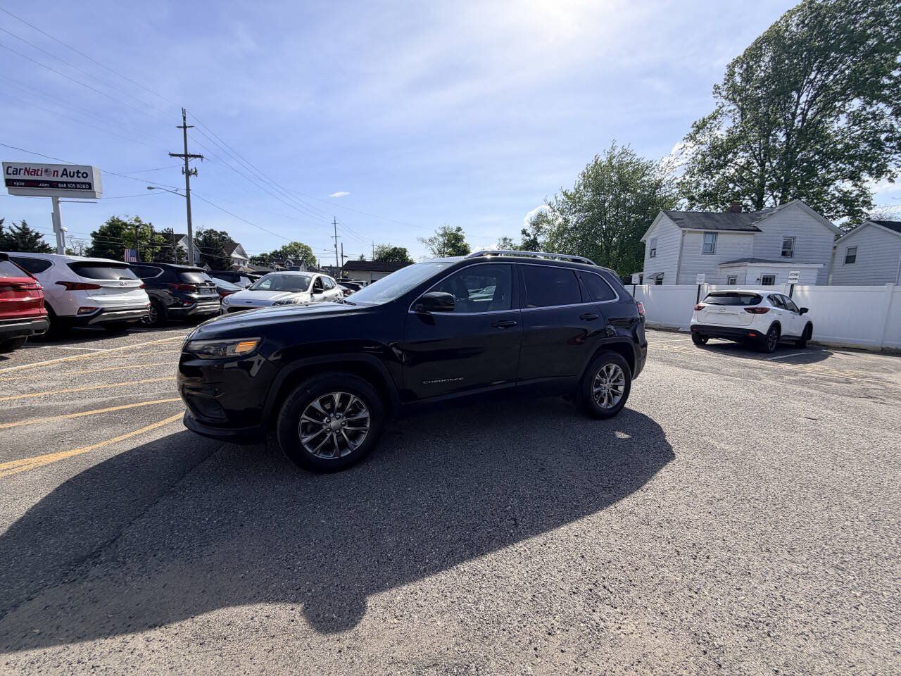 Used 2019 Jeep Cherokee Latitude Plus w/ Cold Weather Group AWD/4WD image 35