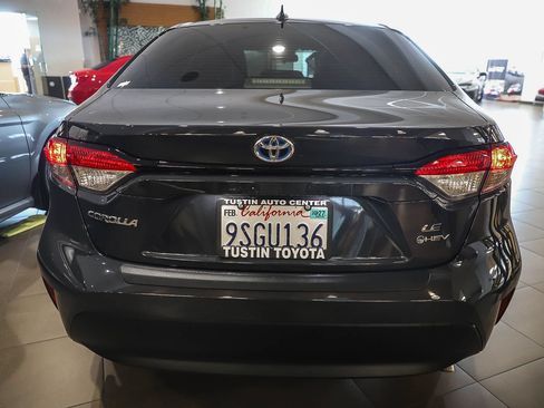 Certified 2025 Toyota Corolla LE w/ LE Premium Package FWD image 7